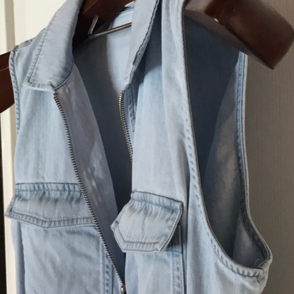 Pristine excellent Cloth and Stone Anthro denim zip jumpsuit sleeveless - Picture 5 of 9